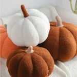coussin citrouille marron et blanc