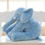 coussin peluche coloré