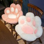 coussin gris et rose