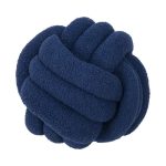 Coussin tressé avec caractère