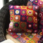 motifs de fleurs brodés