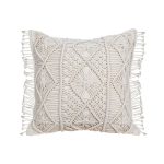 coussin avec motifs géométriques