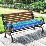 coussin à rayures pour mobilier de jardin